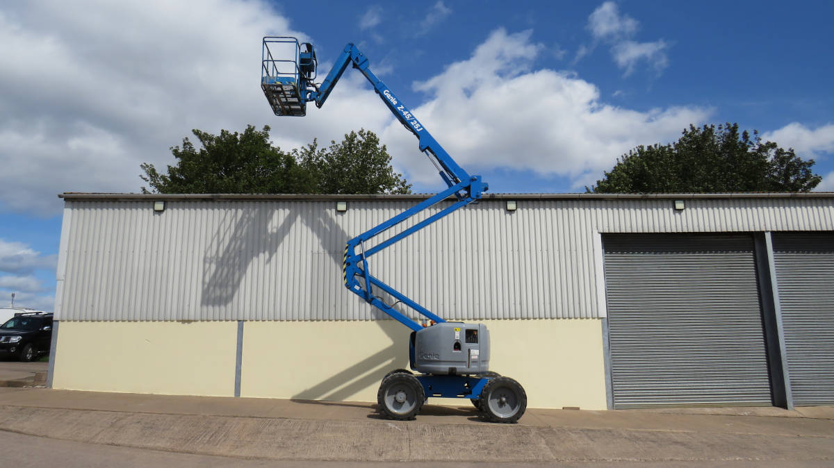 Click here to view the image of 45 Foot Articulating Boom MEWP at higher resolution. An image of 45 Foot Articulating Boom MEWP goes here.
