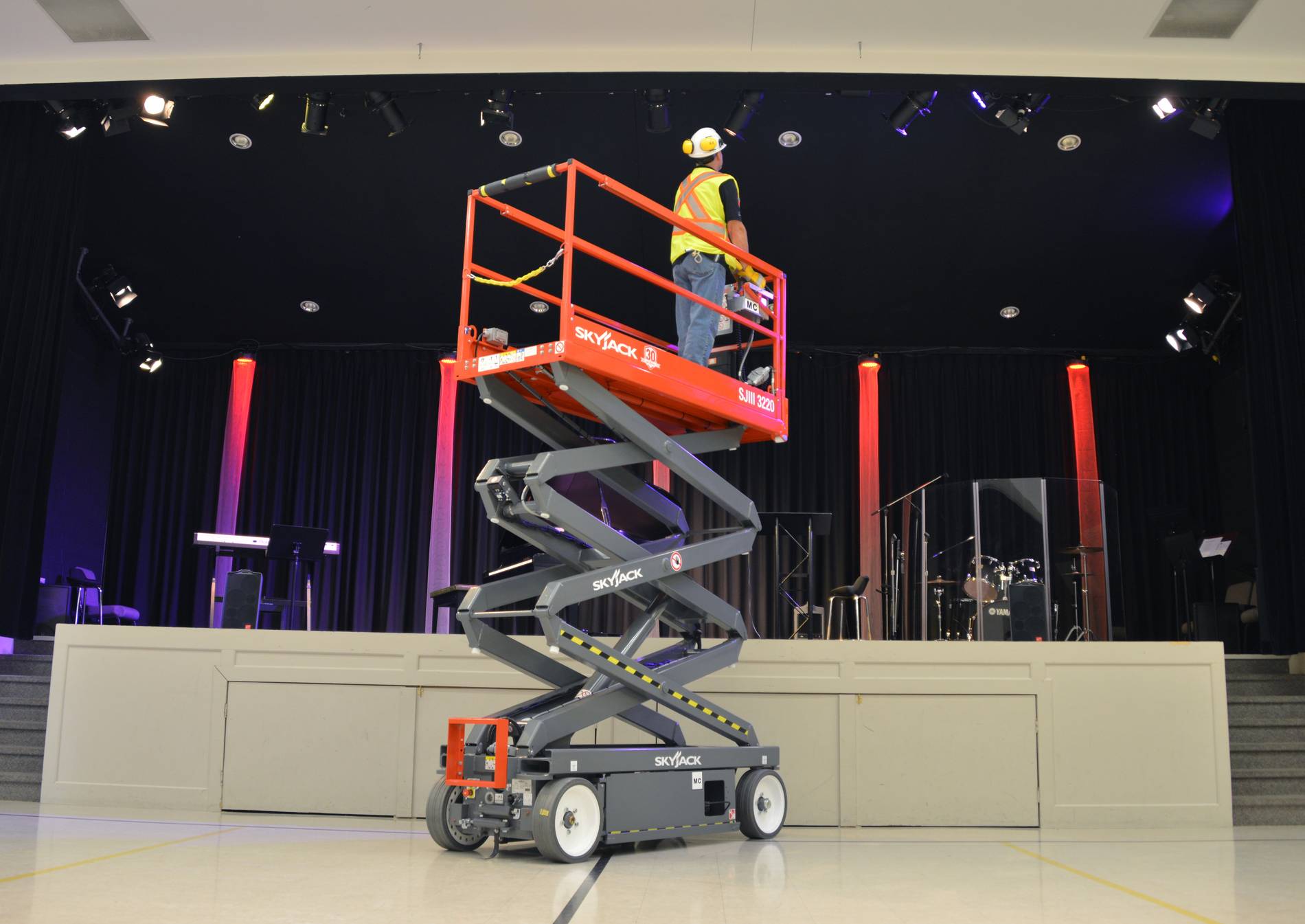 Powered access platform hire in South Wales & Western EnglandImage with link to high resolution version