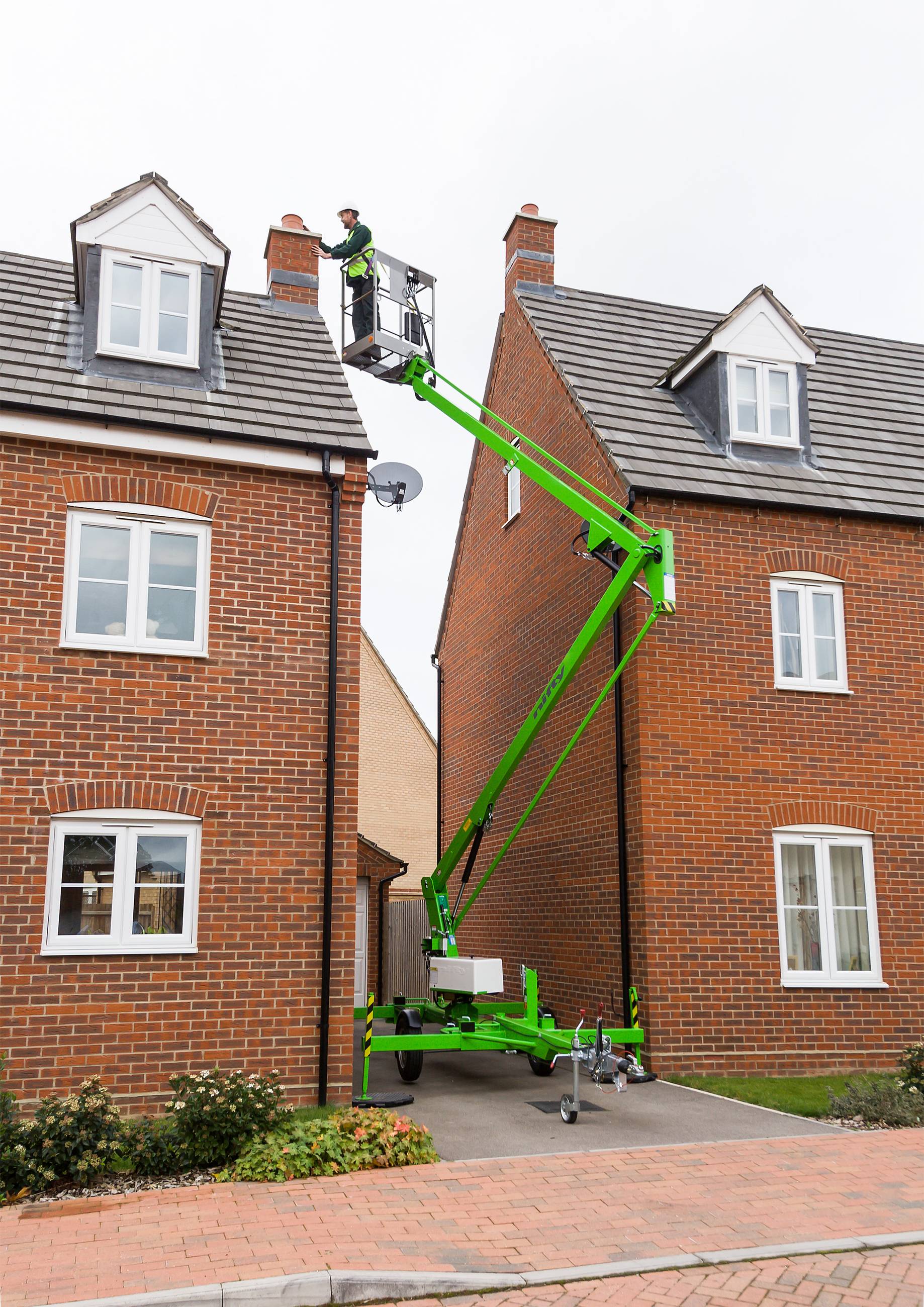 Powered access platform hire in South Wales & Western EnglandImage with link to high resolution version